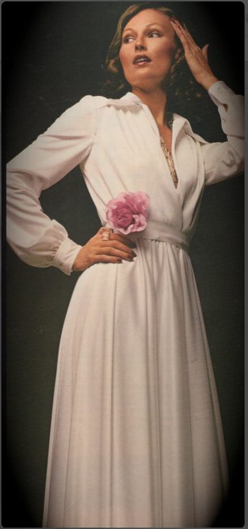 Screenshot 2022-06-25 at 16-14-11 Vogue 2880 1970s Misses Evening Dress Pattern Designer Oscar Etsy UK