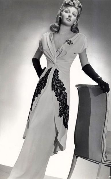 History of Fashion: The 1940s - TEYXO Style