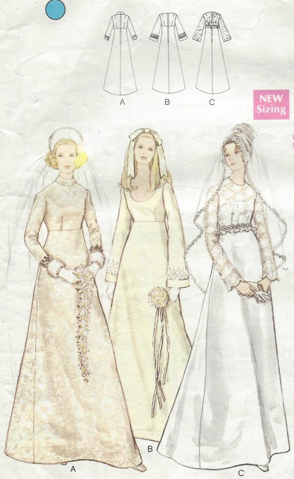 1970 Vintage VOGUE Sewing Pattern WEDDING BRIDAL DRESS B36 1495 The Vintage Pattern Shop