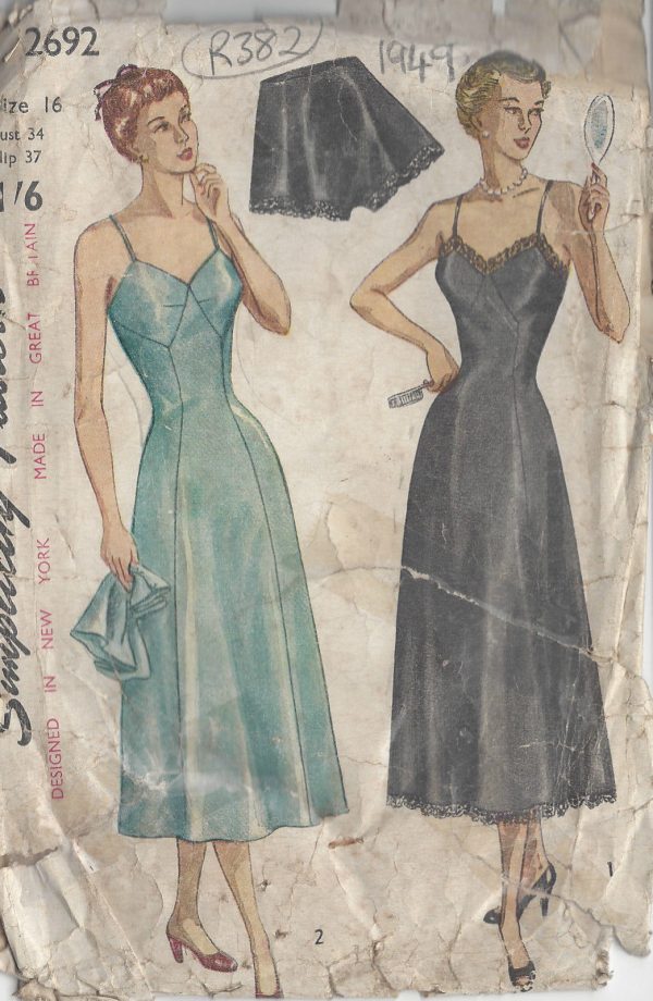 1949-Vintage-Sewing-Pattern-B34-SLIP-PANTIES-R382-251157430144