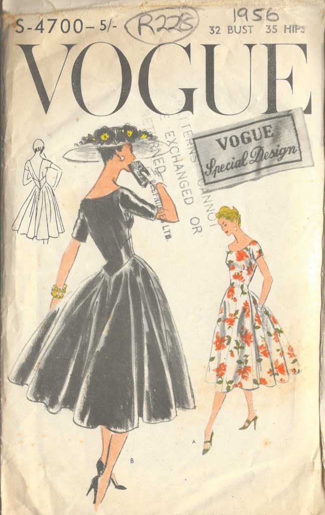 1956 Vintage VOGUE Sewing Pattern B32