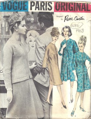 1572R Pierre Cardin 1966 Vintage VOGUE sewing pattern B36 Veste Jupe Blouse