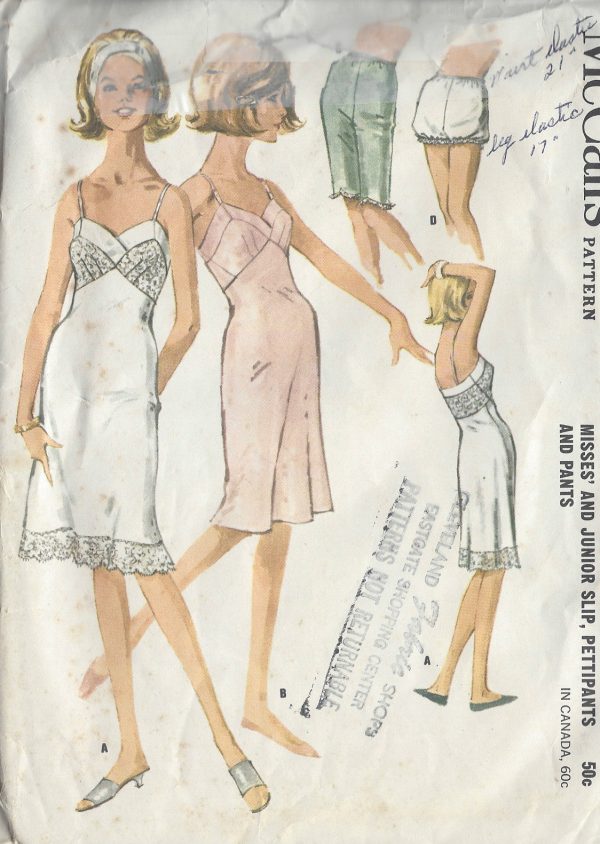 1962-Vintage-Sewing-Pattern-B31-SLIP-PETTIPANTS-PANTS-R619-251151014347